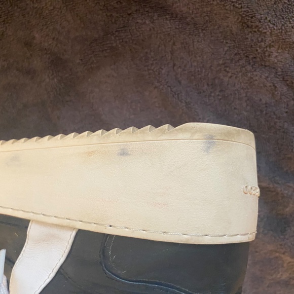 A pair of used sneakers. - Picture 3 of 7